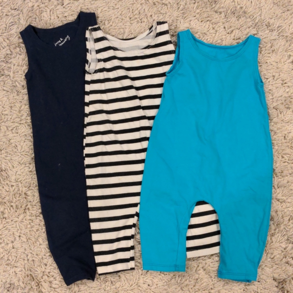 Set of June and January tank jumpers 6-12m